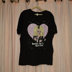 Bella Canvas Black Short-Sleeve Tee with Pink Heart Graphic XL